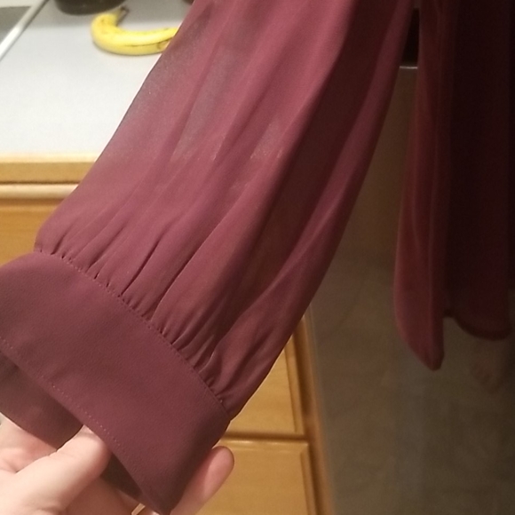 🌲Burgundy/maroon blouse - Picture 6 of 6